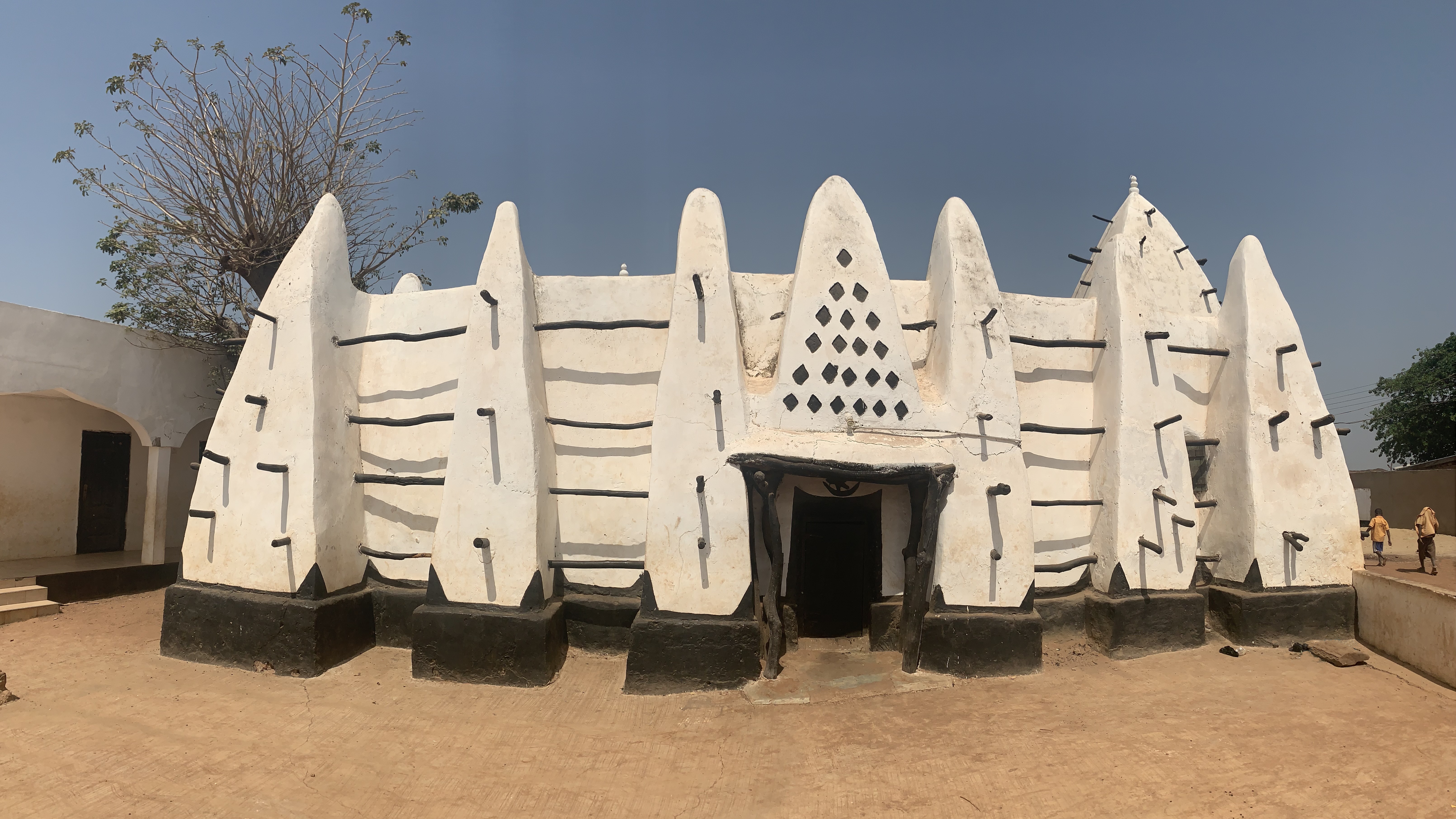 Historic white earthen Larabanga Mosque in the Damongo-area heritage landscape